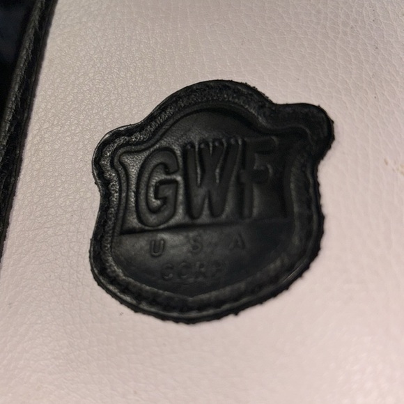 NYC TAXI (GFW)  white messenger  bag  flap over tote, laptop bag, casual bag - Picture 3 of 16